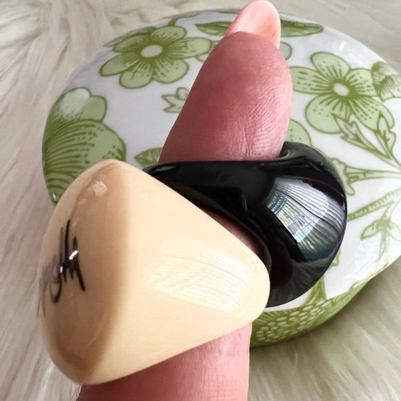 2 IPPOLITA rings plus Tiffany & Co. Clinique piece - Picture 9 of 16